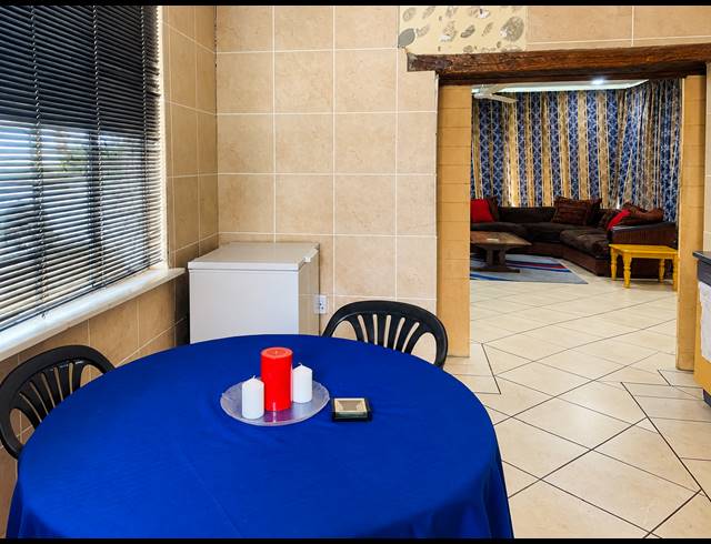 3 BEDROOM FREEHOLD FOR SALE IN VANDERBIJLPARK SW 1